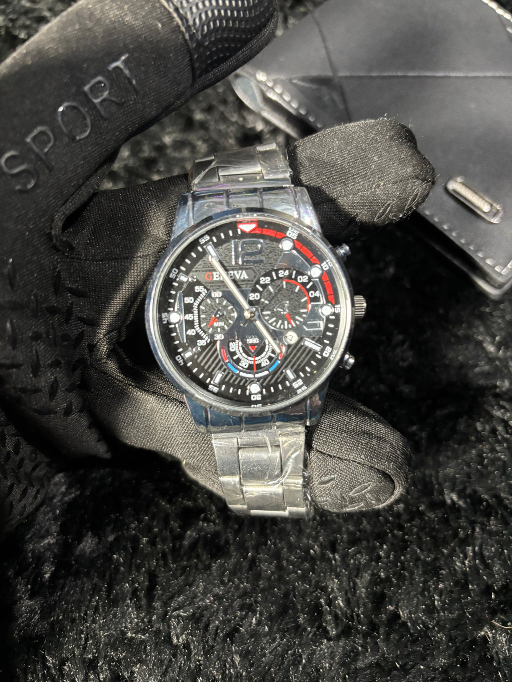 Men’s Gift Set – Silver Watch, Chain Necklace & Black Wallet