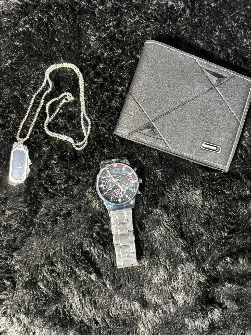 Men’s Gift Set – Silver Watch, Chain Necklace & Black Wallet